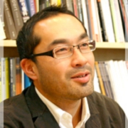 photo_staff1.jpg