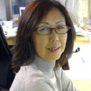 photo_staff5.jpg
